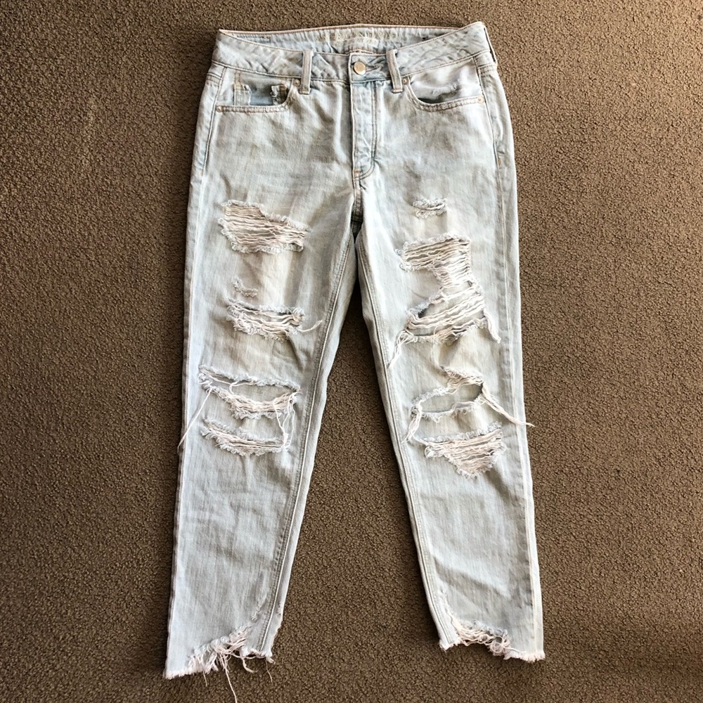 American Eagle High-Rise Distressed Mom Jeans